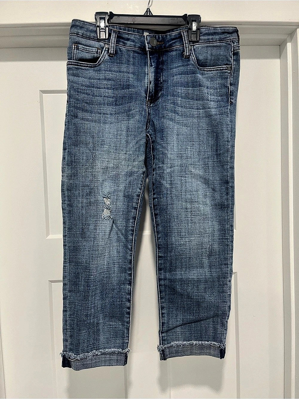 KUT from the Kloth Distressed Amy Crop Straight Leg Jeans Blue Size 10 Worn once